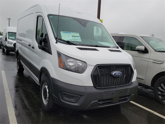 2024 Ford Transit photo 3