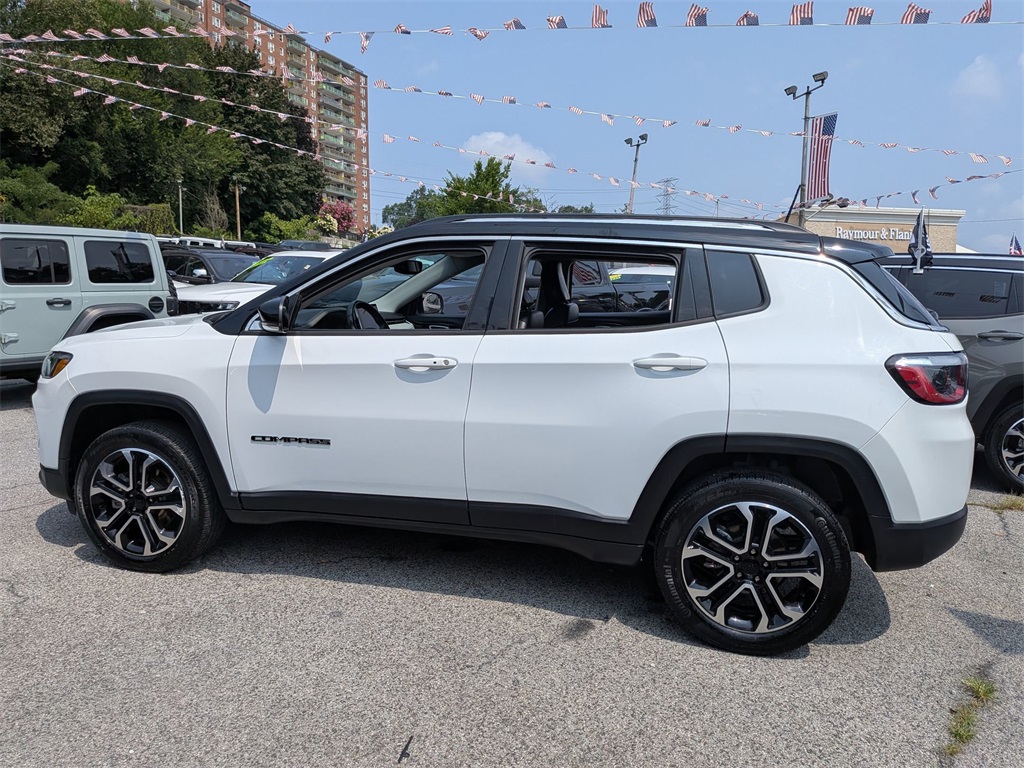 2022 Jeep Compass Limited photo 6