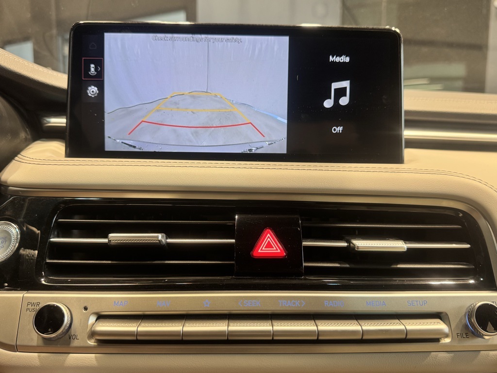2025 Genesis G70 2.5T photo 8