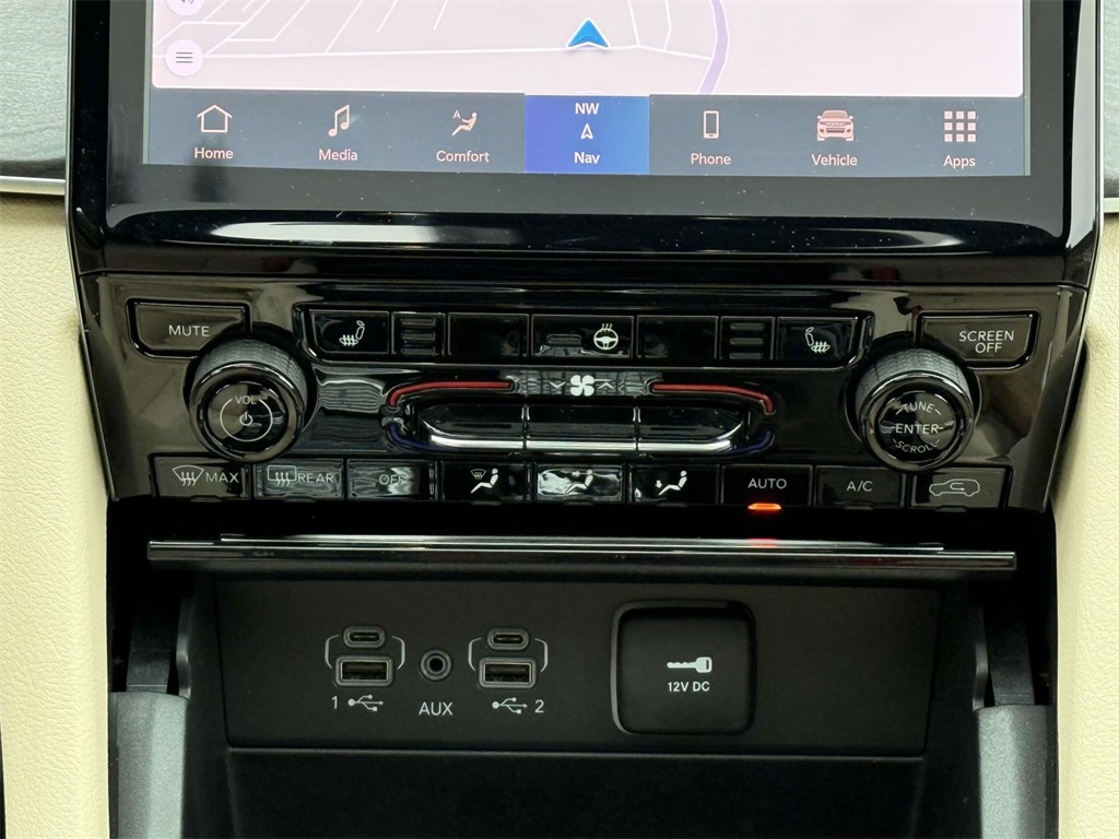 2025 Jeep Grand Cherokee Limited photo 17