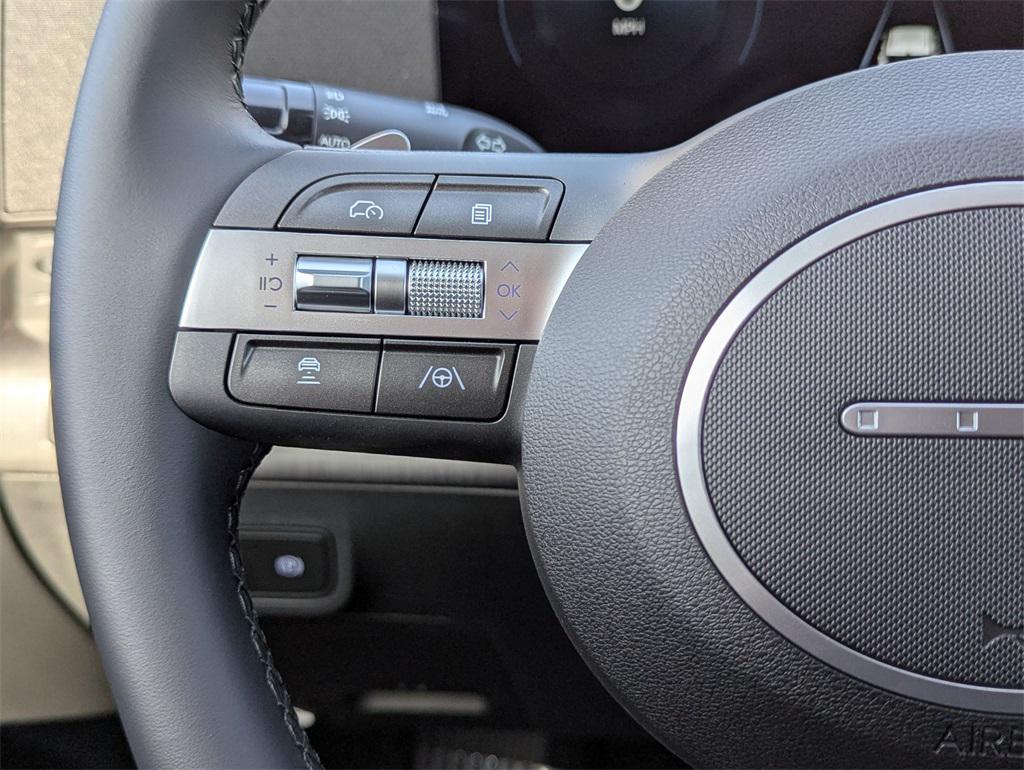 2025 Hyundai Kona Electric SEL photo 19