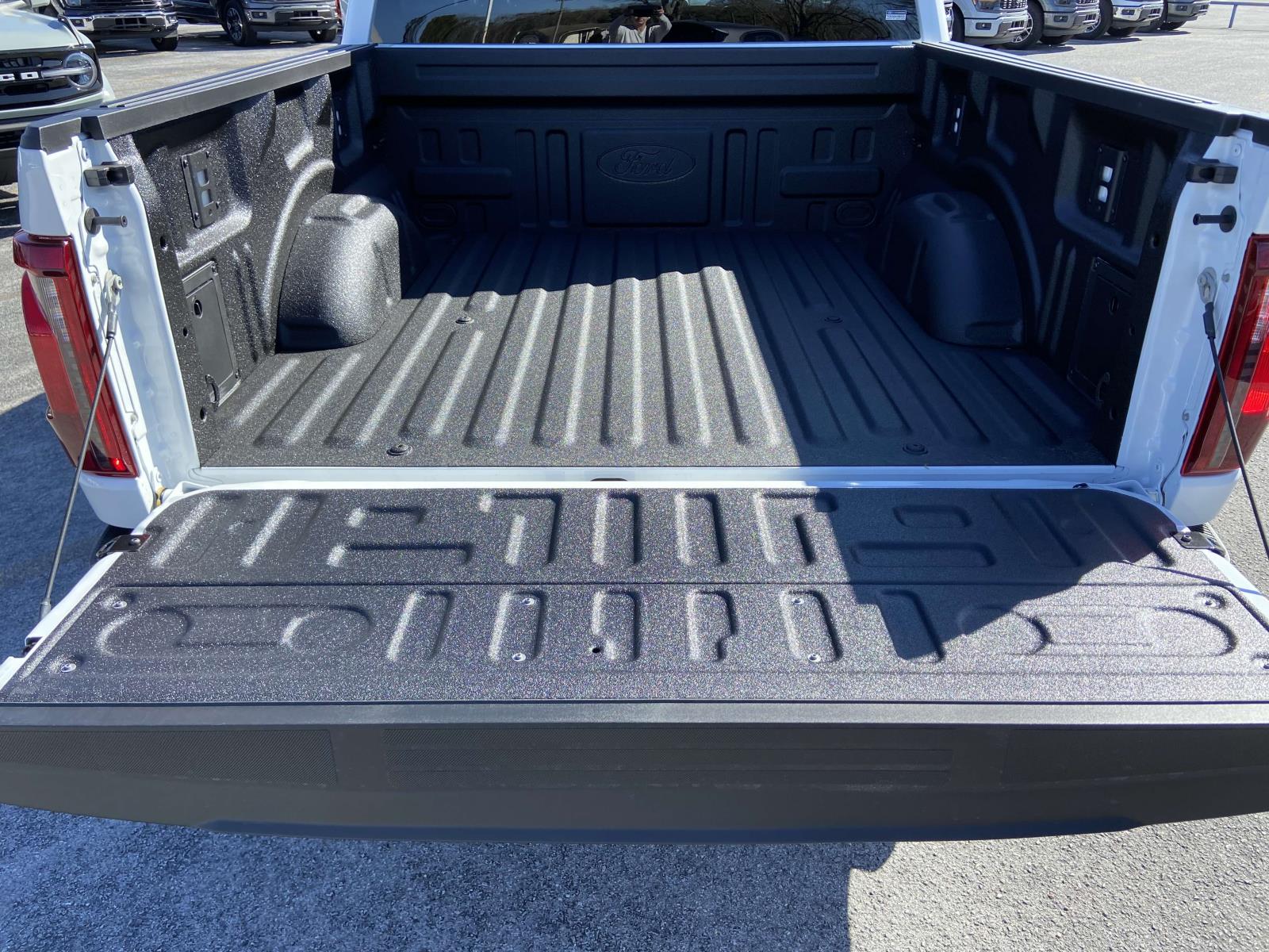 2025 Ford F-150 XL photo 6