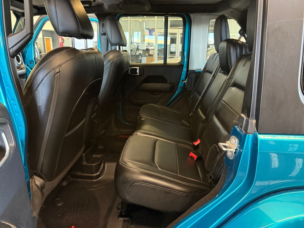 2019 Jeep Wrangler Unlimited Sahara photo 15