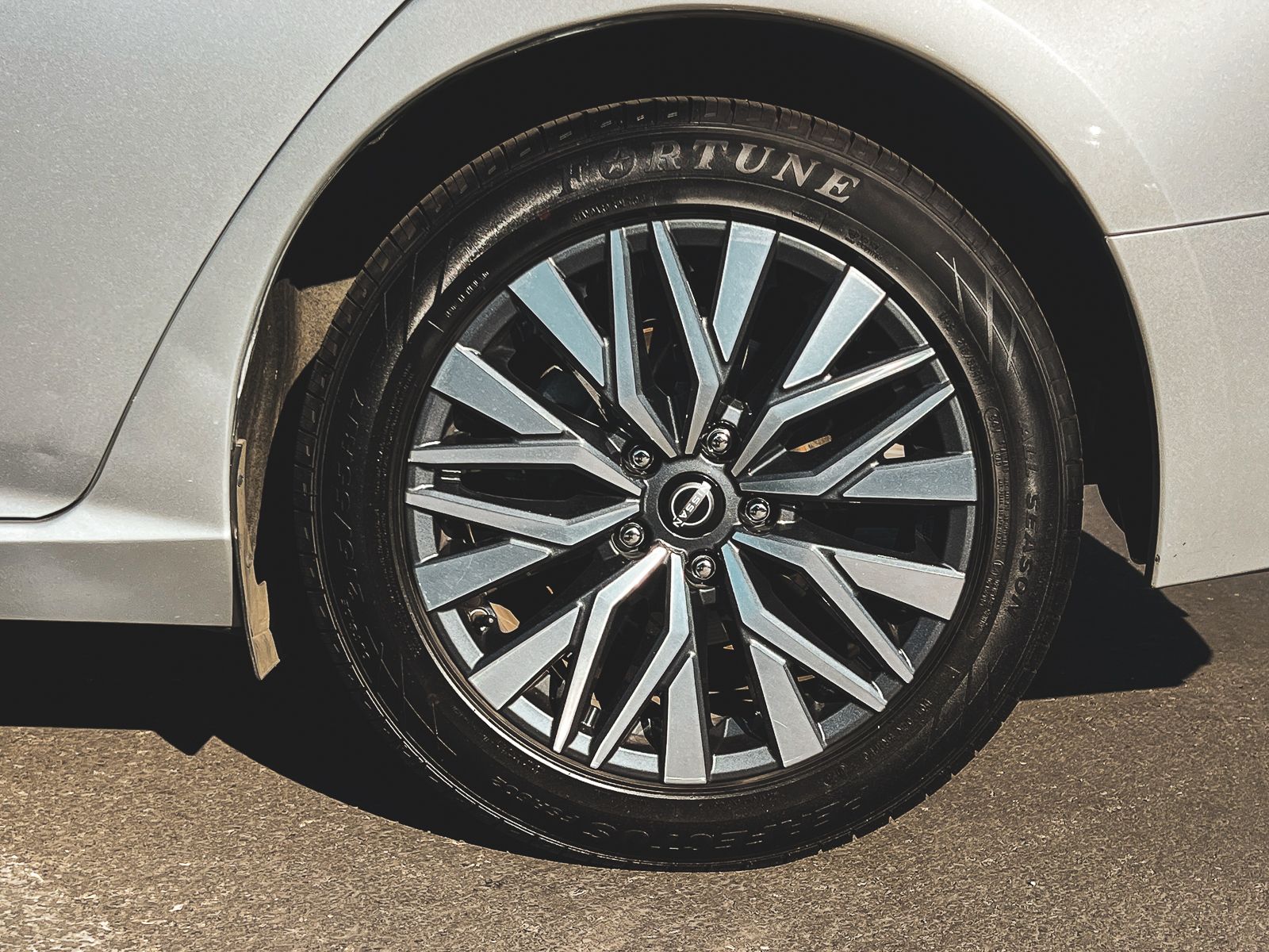 2023 Nissan Altima 2.5 SV photo 9