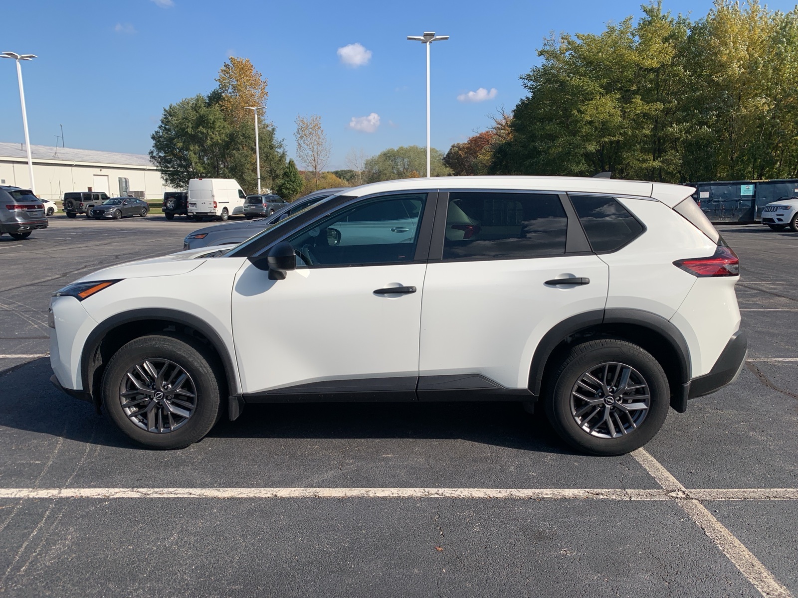 2023 Nissan Rogue S photo 2