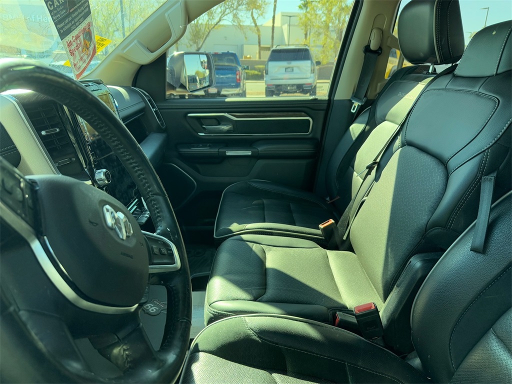 2019 Ram 1500 Laramie photo 3