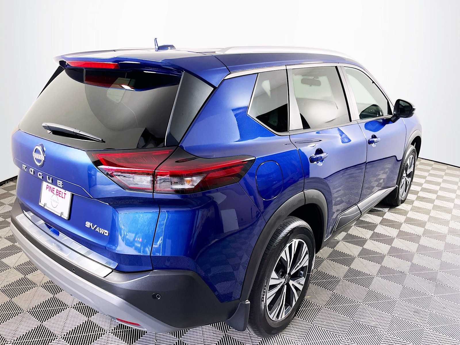 2023 Nissan Rogue SV photo 4