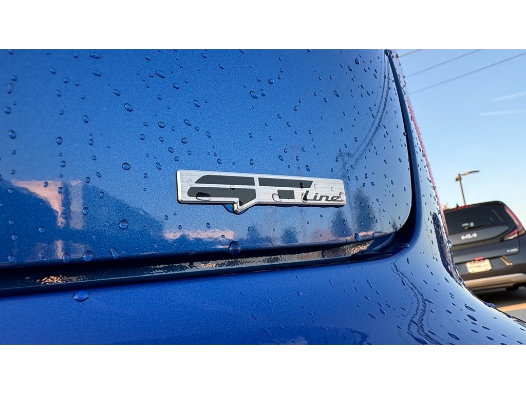 2025 Kia K4 GT-Line photo 5