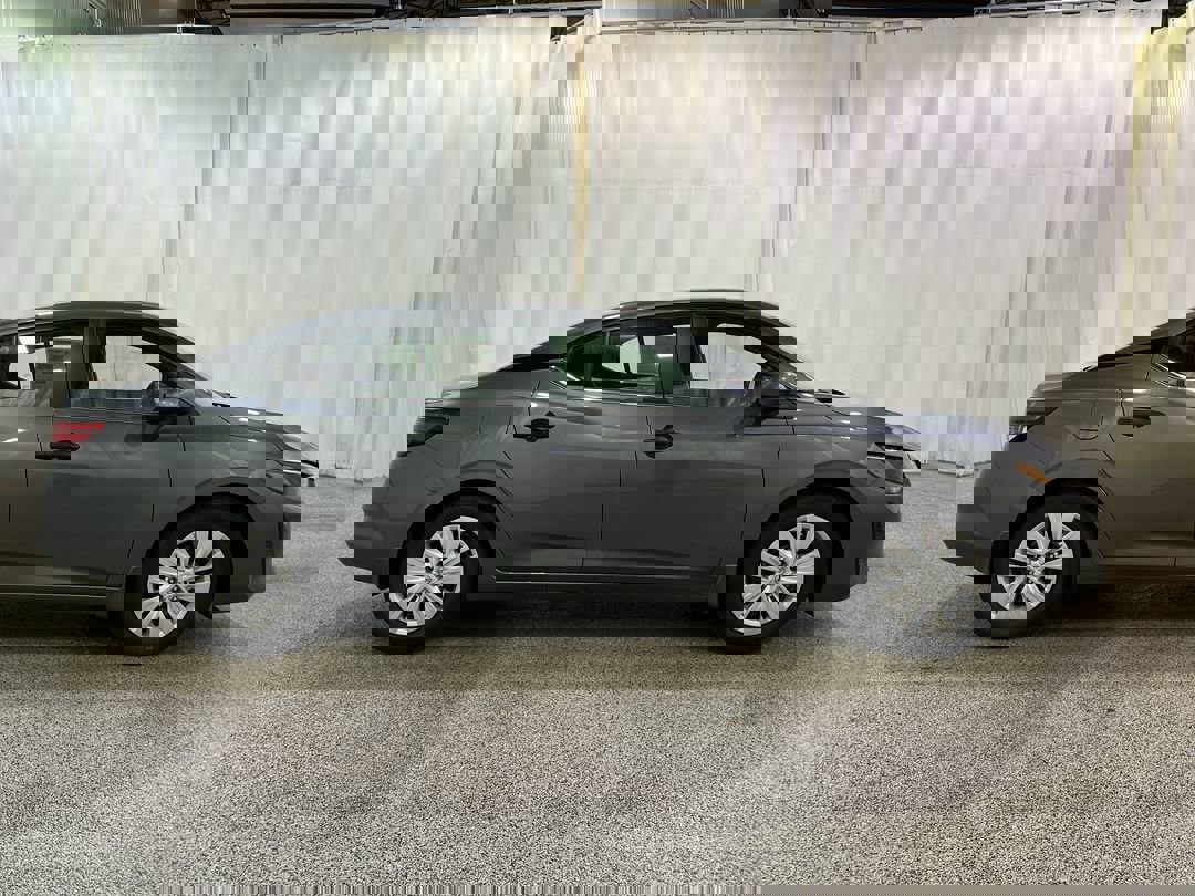 2025 Nissan Sentra S photo 3