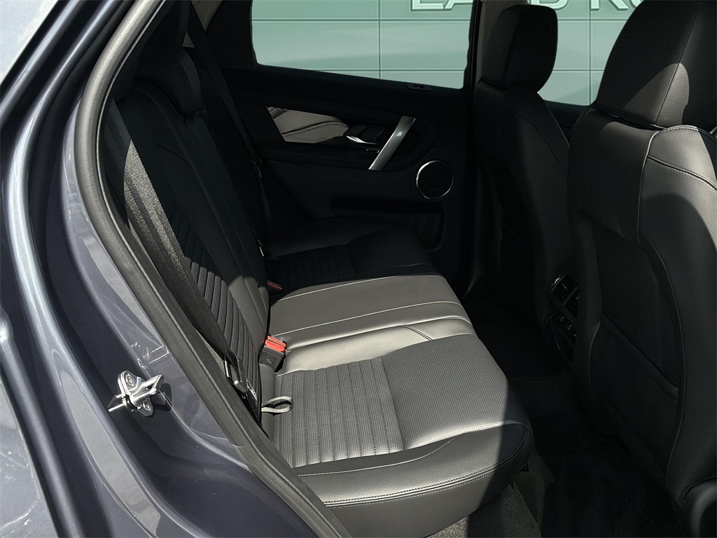 2025 Land Rover Discovery Sport S photo 10