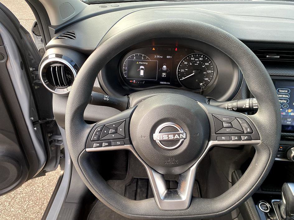 2024 Nissan Kicks SV photo 4