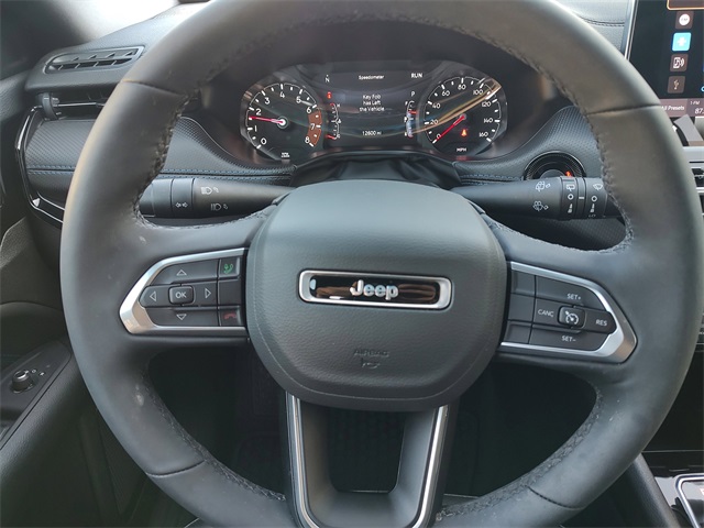 2025 Jeep Compass North Edition Latitude photo 11