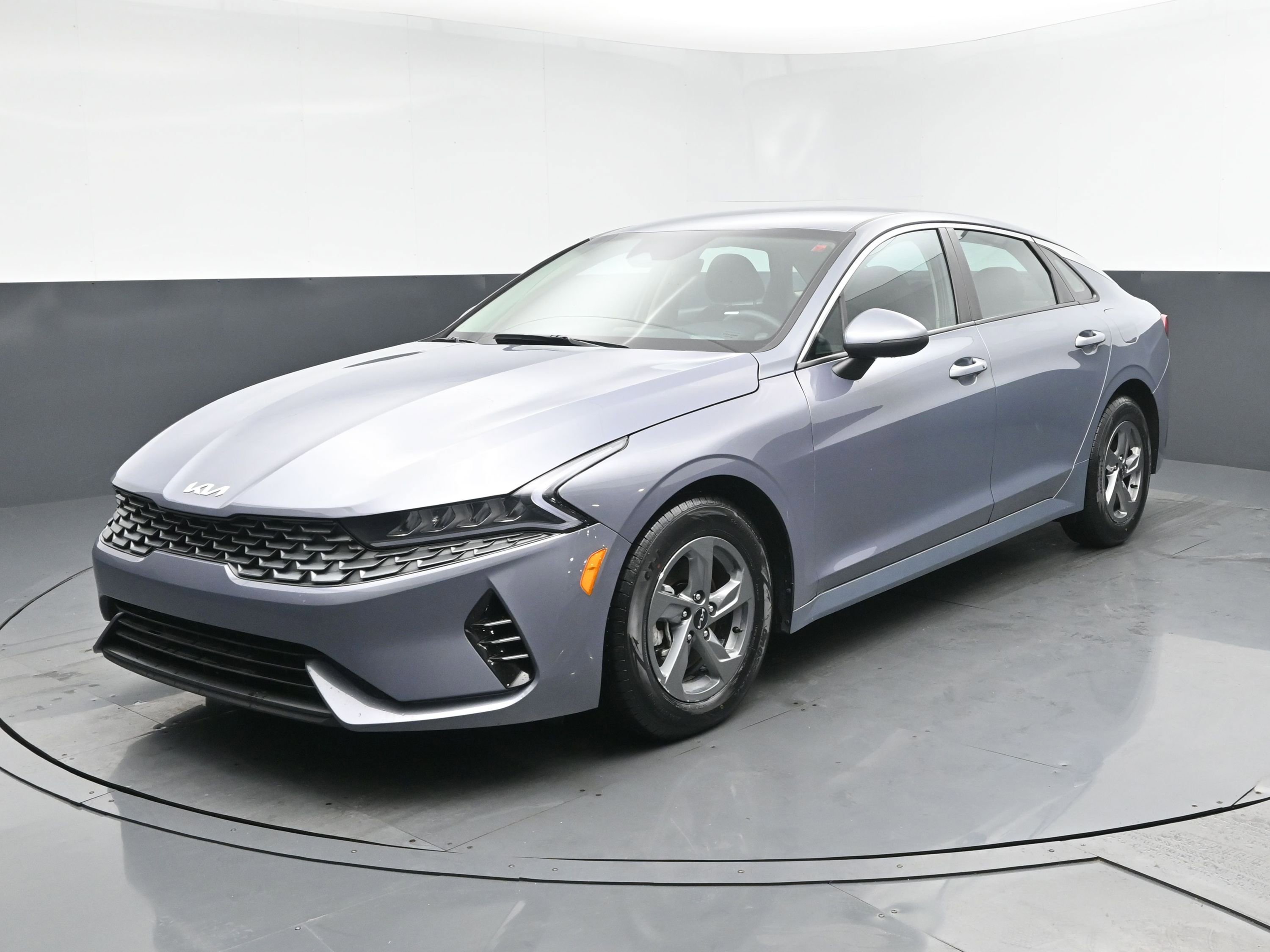 2024 Kia K5 LXS's photo