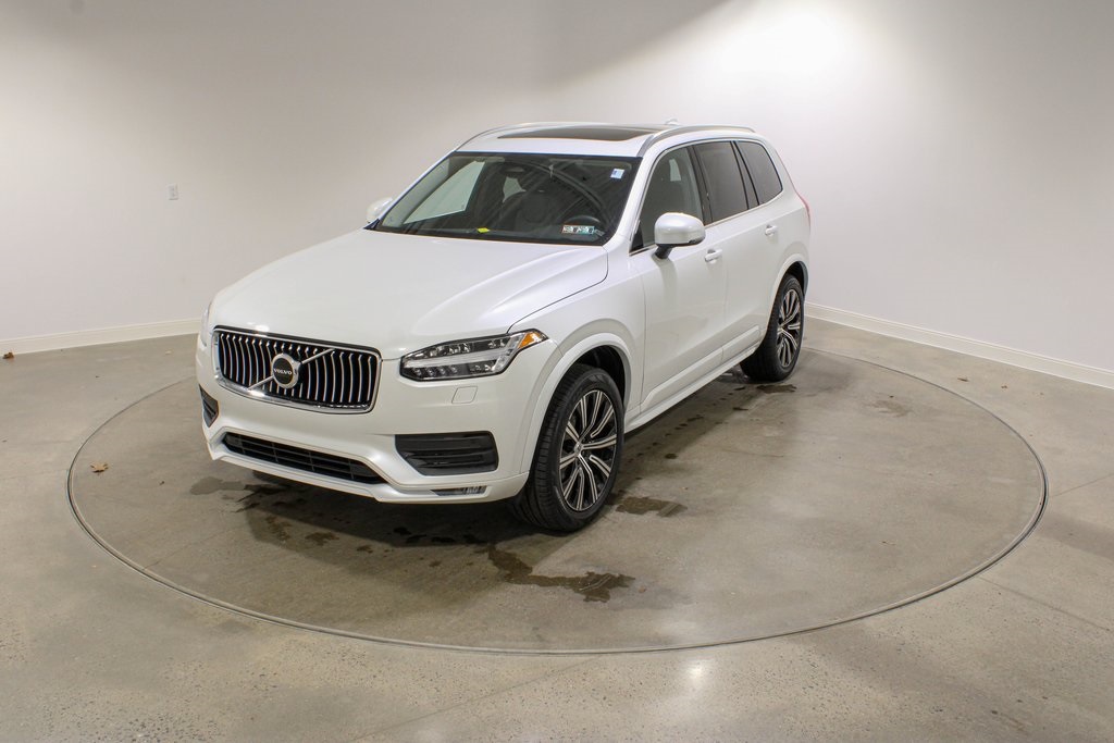 2023 Volvo XC90 Core's photo