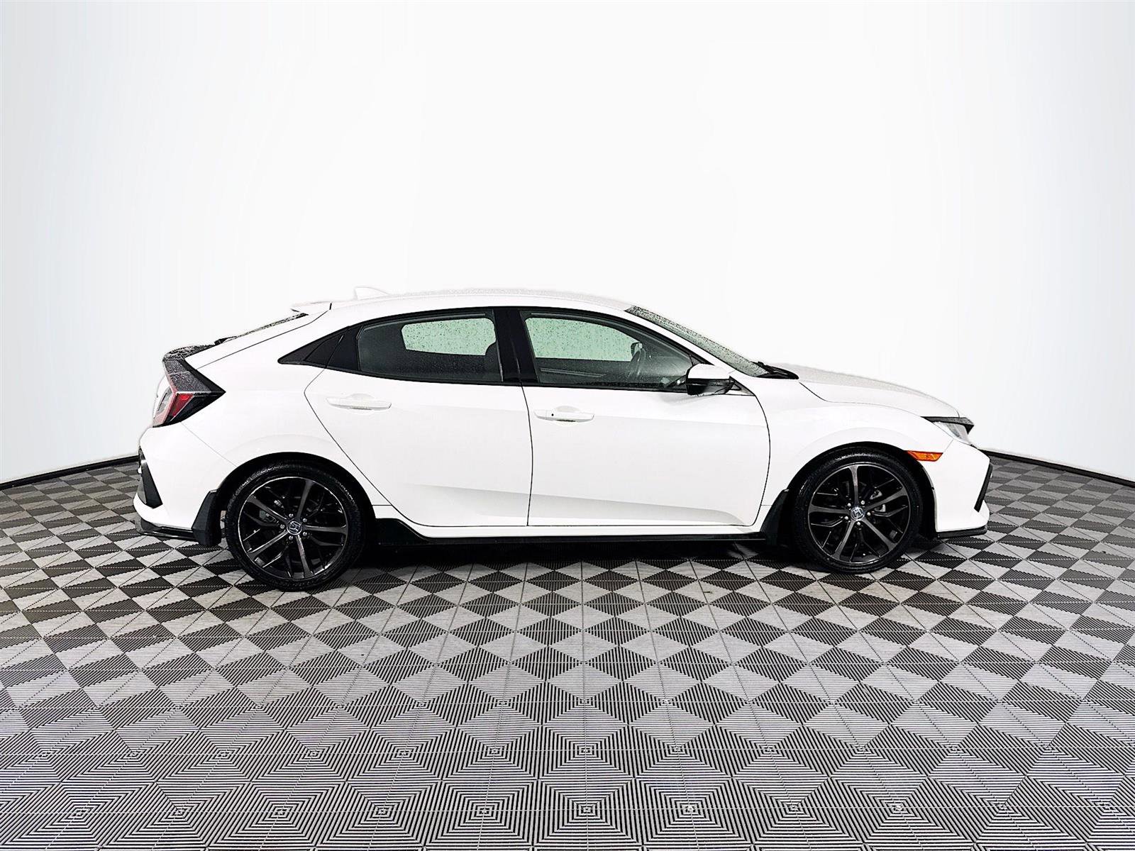 2020 Honda Civic Sport Hatchback photo 4
