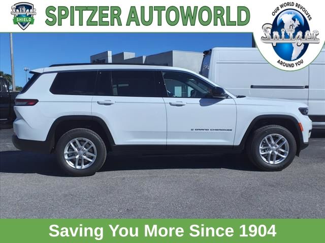 2025 Jeep Grand Cherokee Laredo photo 4