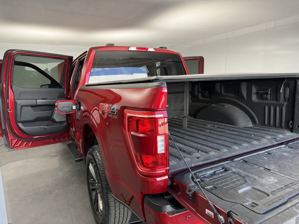 2022 Ford F-150 XLT photo 14