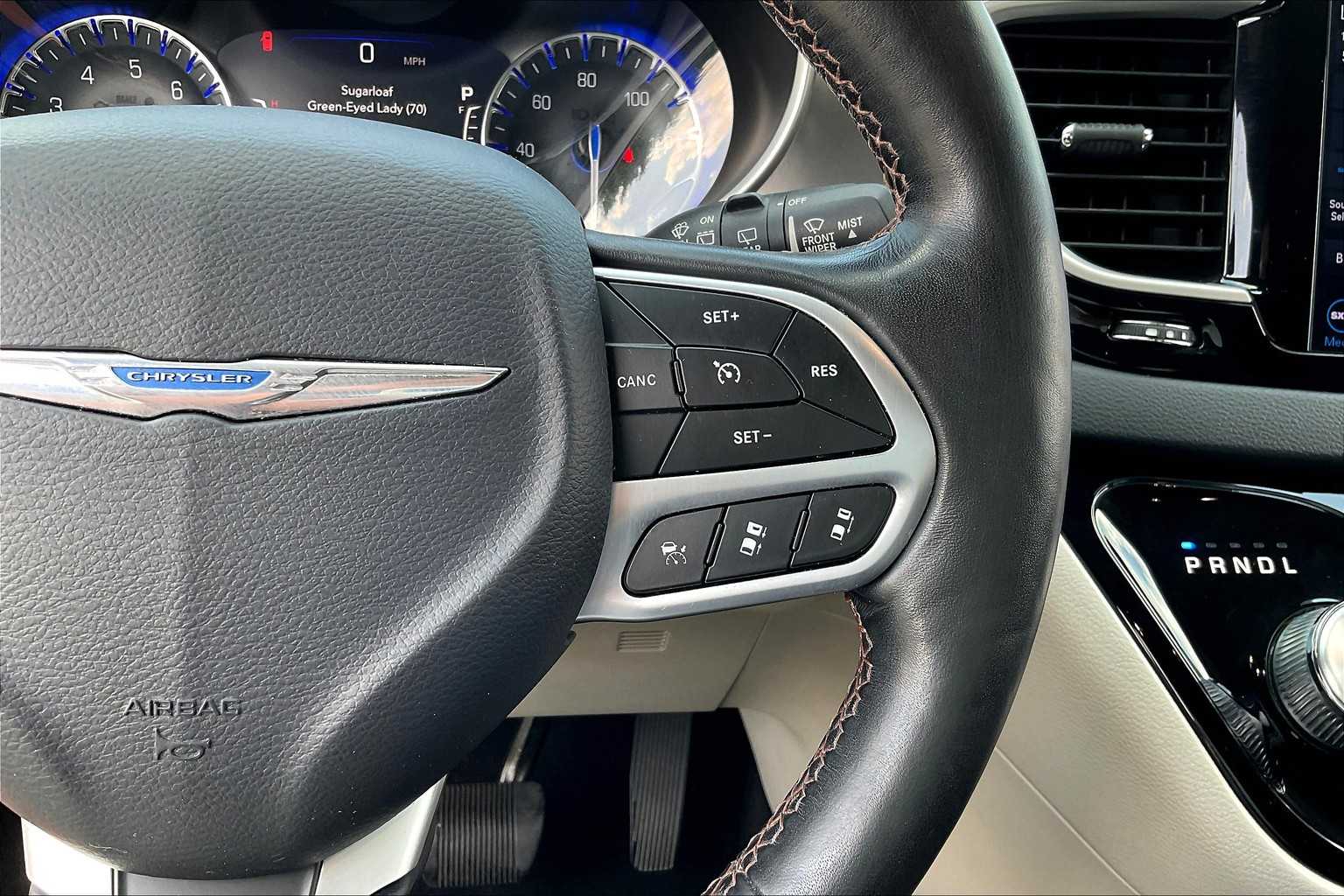 2020 Chrysler Pacifica Touring Plus photo 21