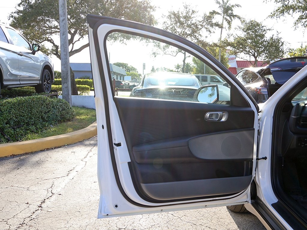 2023 Hyundai Ioniq 6 SE Standard Range photo 23