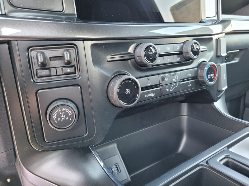 2024 Ford F-150 STX photo 17