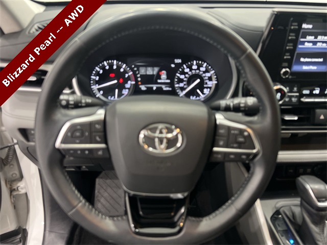 2020 Toyota Highlander XLE photo 10