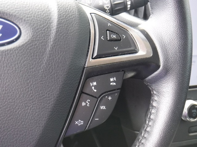 2024 Ford Edge SEL photo 26