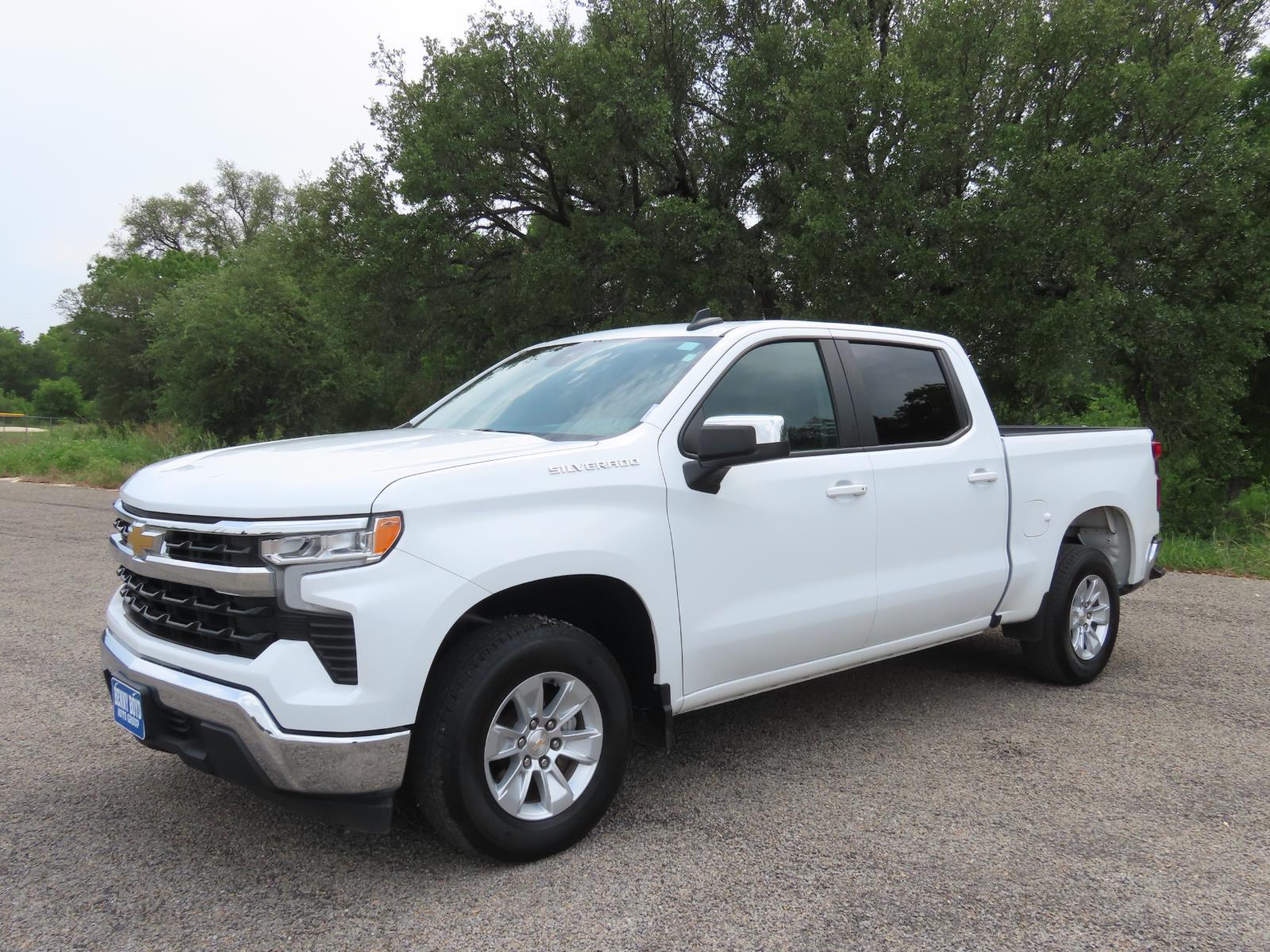 Used 2023 Summit White Chevrolet LT image 1