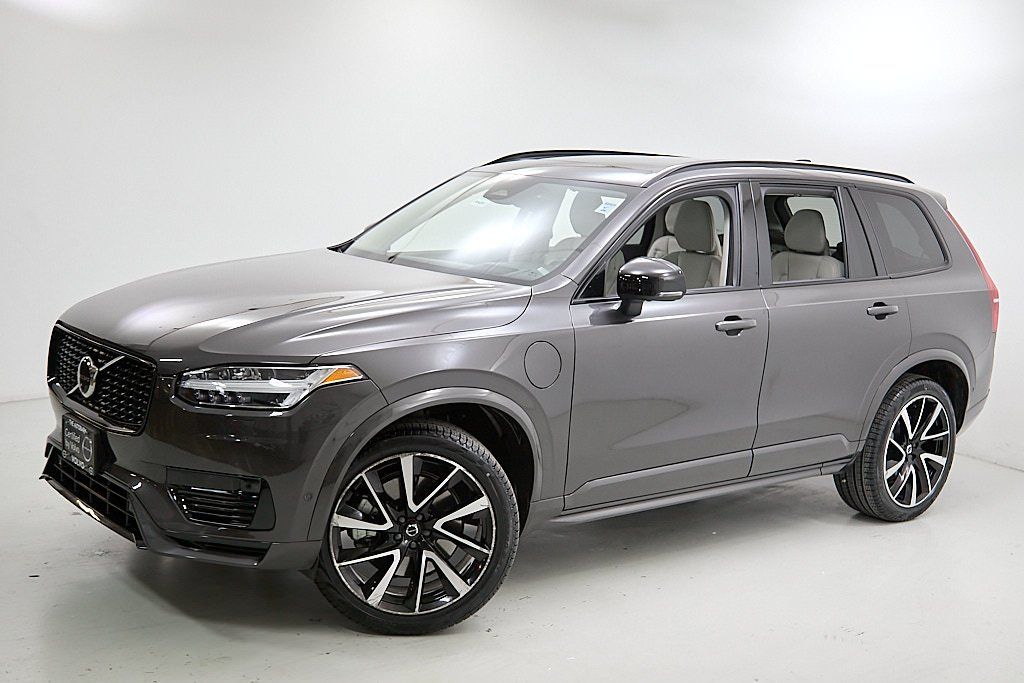 2023 VOLVO XC90 - Image 2