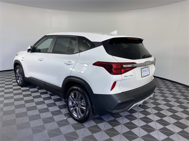 2023 Kia Seltos LX photo 5