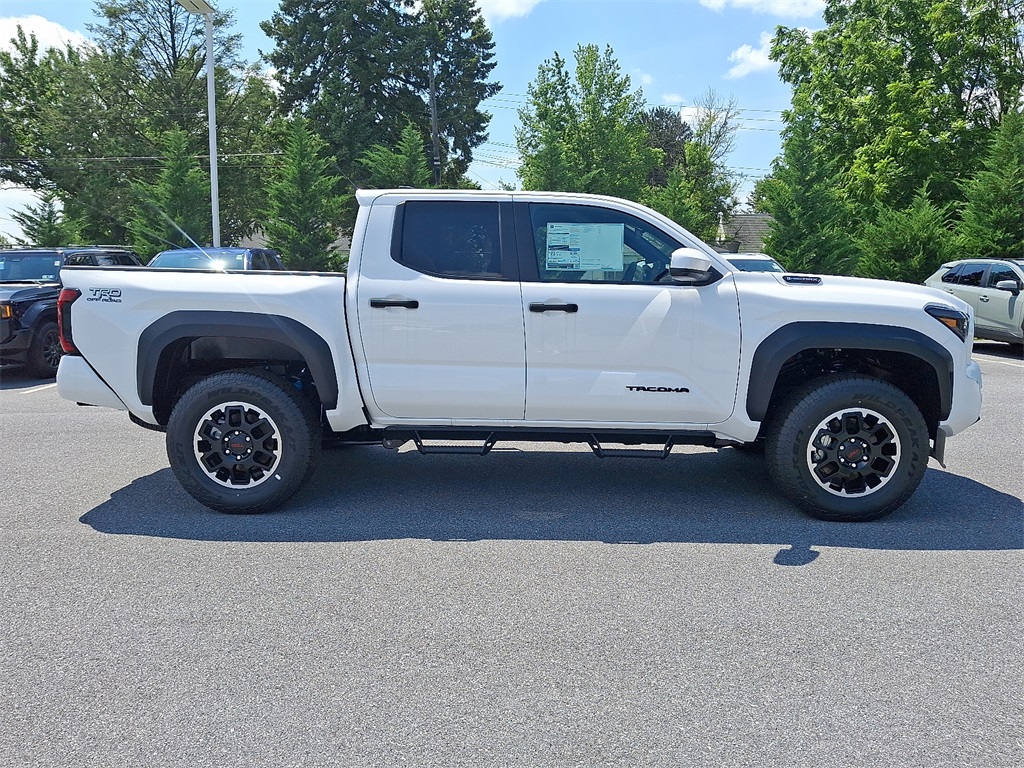 2025 Toyota Tacoma TRD Off-Road Double Cab photo 4