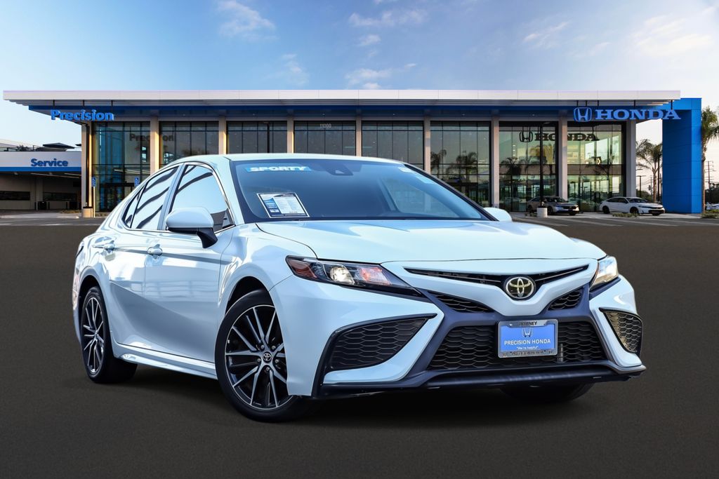 2021 Toyota Camry SE