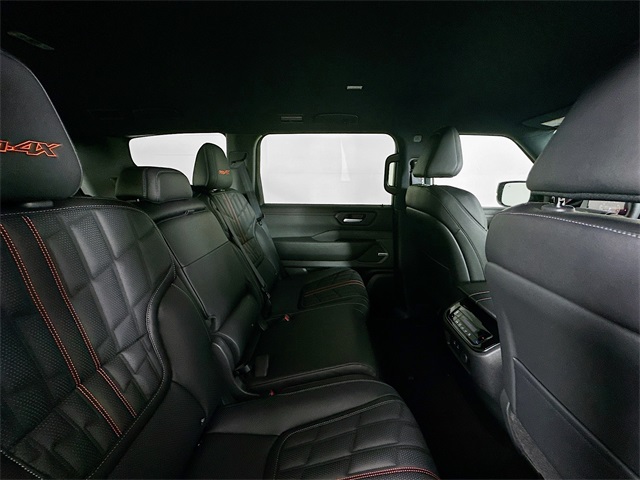 2025 Nissan Armada photo 21