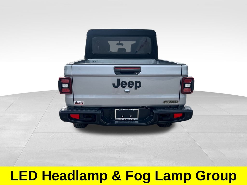 2021 Jeep Gladiator Sport photo 4