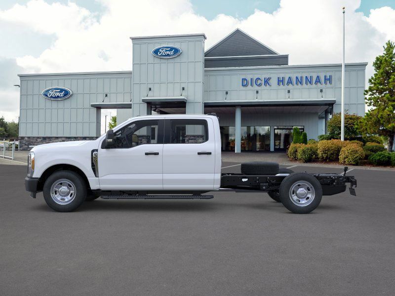 2026 Ford F-350 photo 3