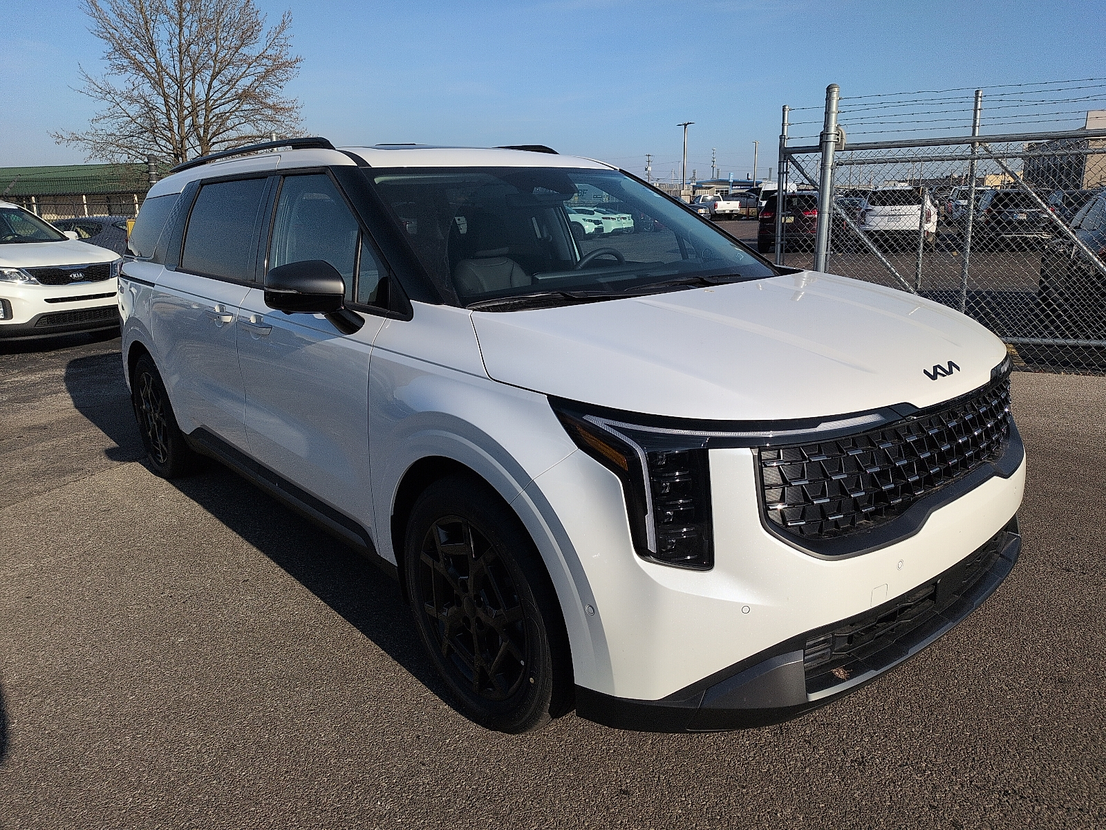 2026 Kia Carnival SX Prestige's photo