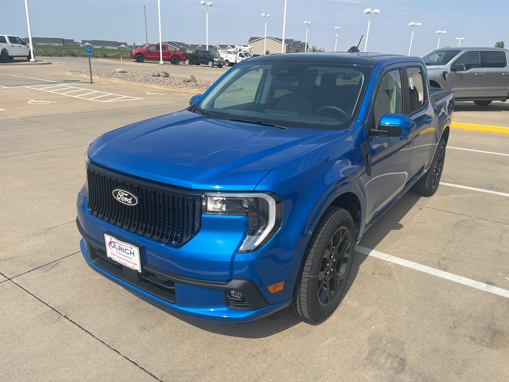 2025 Ford Maverick photo 2