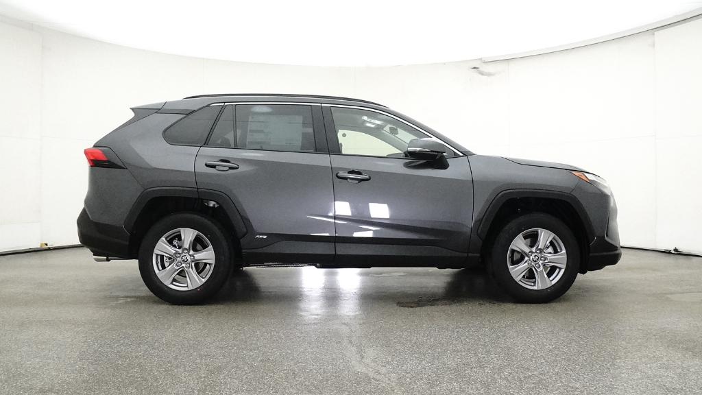 2025 Toyota RAV4 Hybrid XLE photo 26