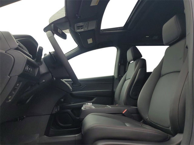 2026 Honda Odyssey Sport photo 10