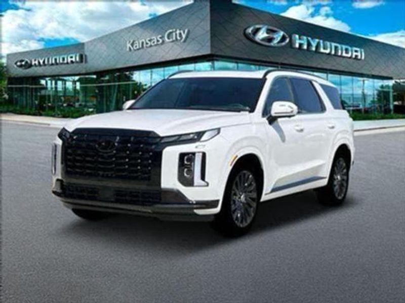 2025 Hyundai Palisade Calligraphy Night Edition's photo