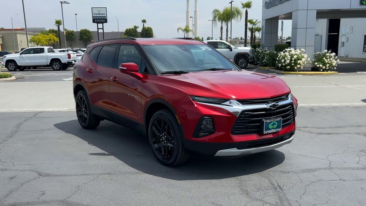 2022 Chevrolet Blazer 3LT photo 2