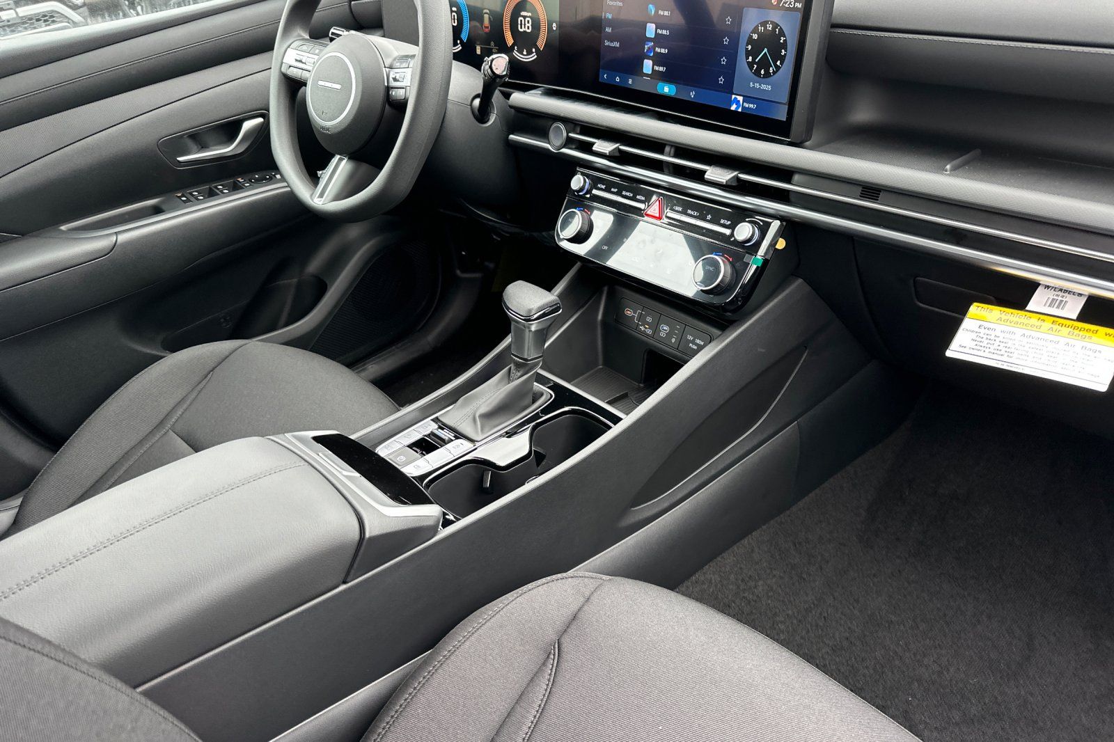 2025 Hyundai Tucson SEL photo 13