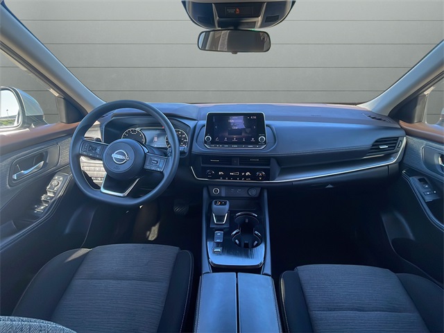 2023 Nissan Rogue SV photo 11