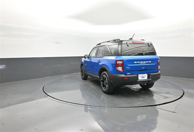2025 Ford Bronco Sport Outer Banks photo 2