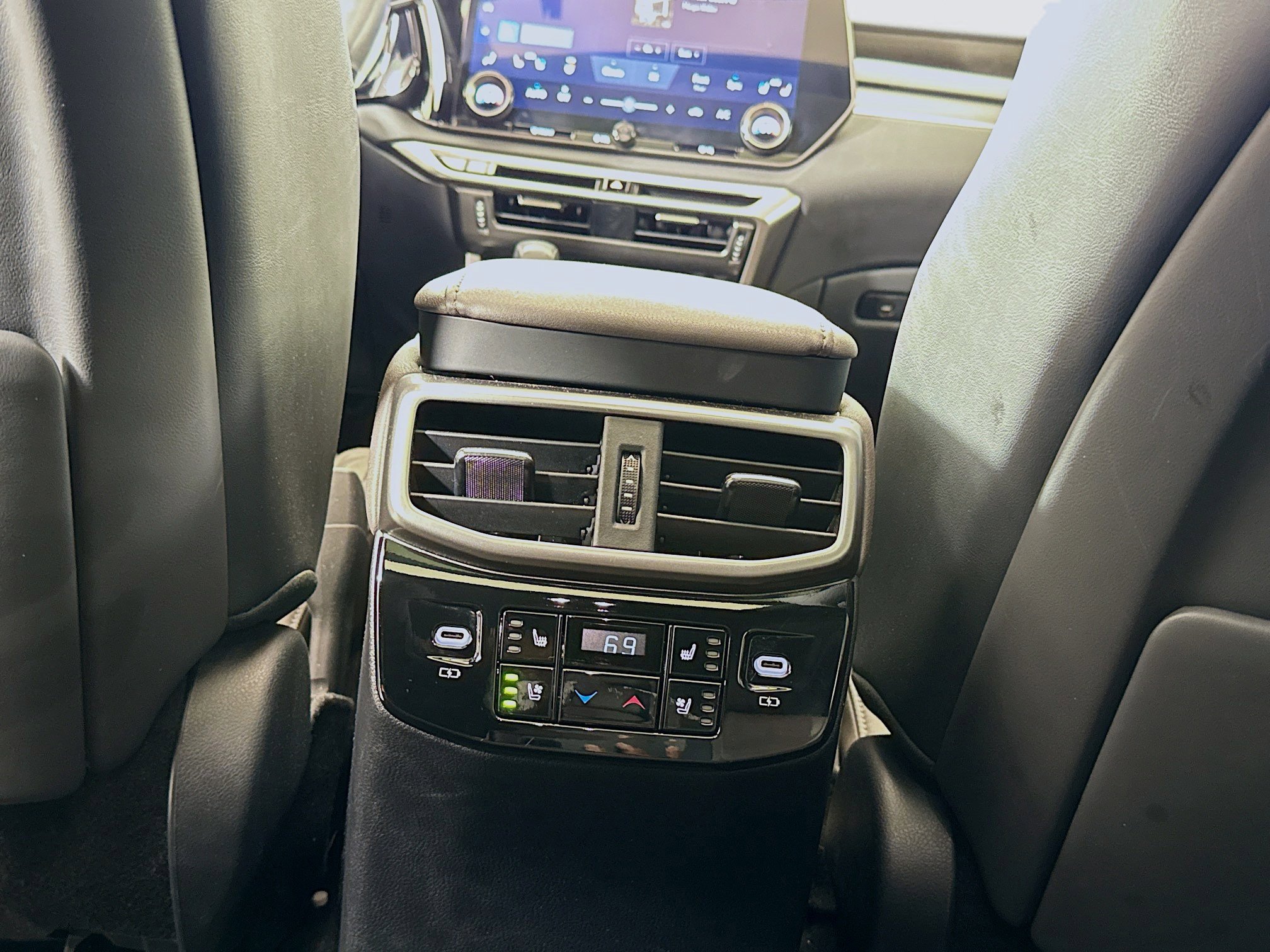 2023 Lexus RX 350 Luxury photo 25