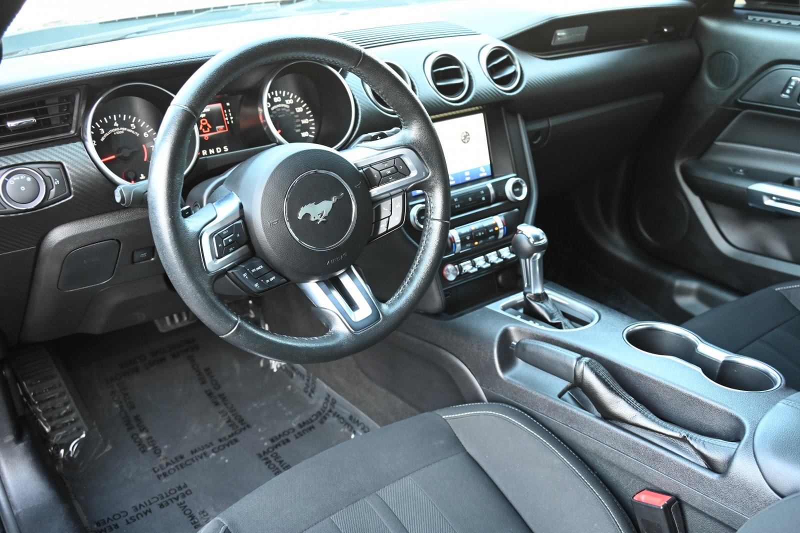2021 Ford Mustang EcoBoost photo 7