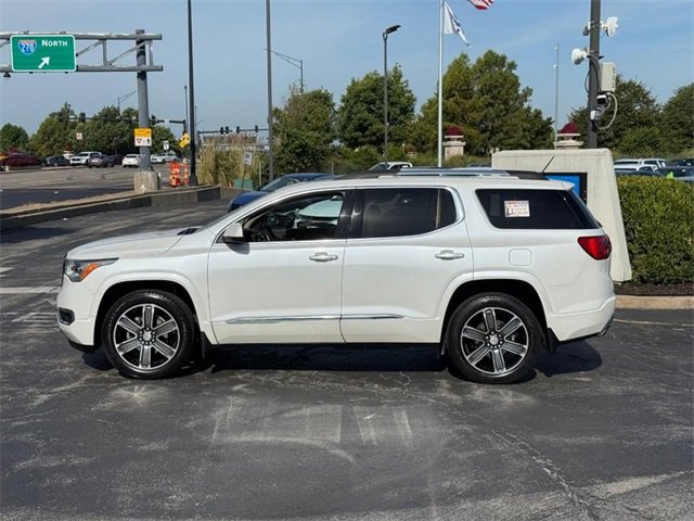 2017 Gmc Acadia Denali photo 2