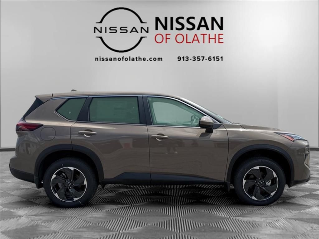 2025 Nissan Rogue SV photo 24