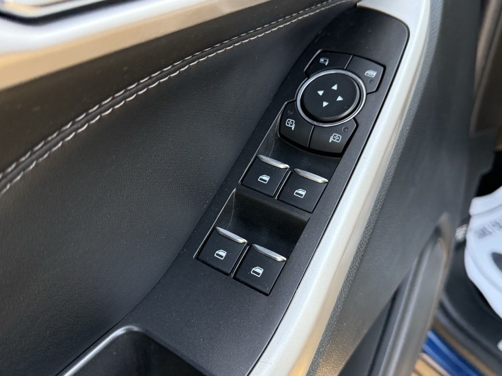 2022 Ford Explorer Limited photo 13