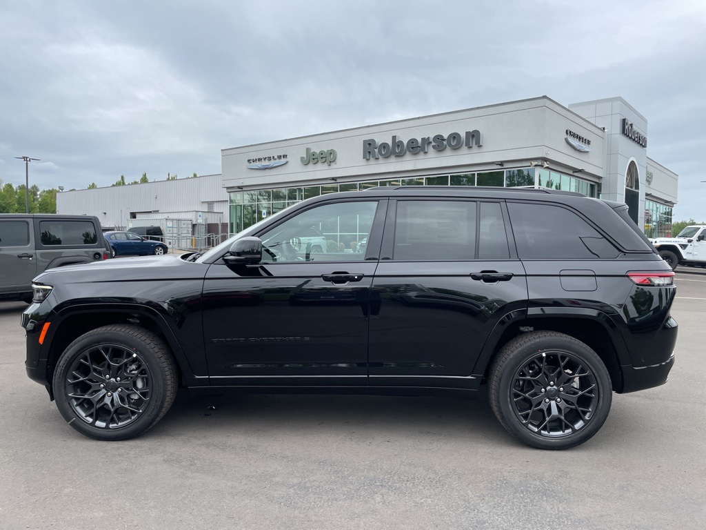 2025 Jeep Grand Cherokee Summit photo 2