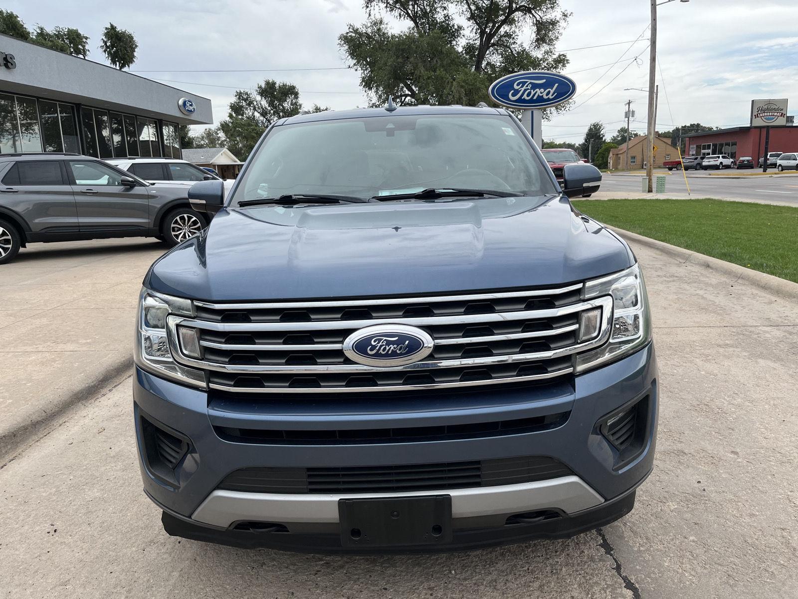 2020 Ford Expedition MAX XLT photo 3